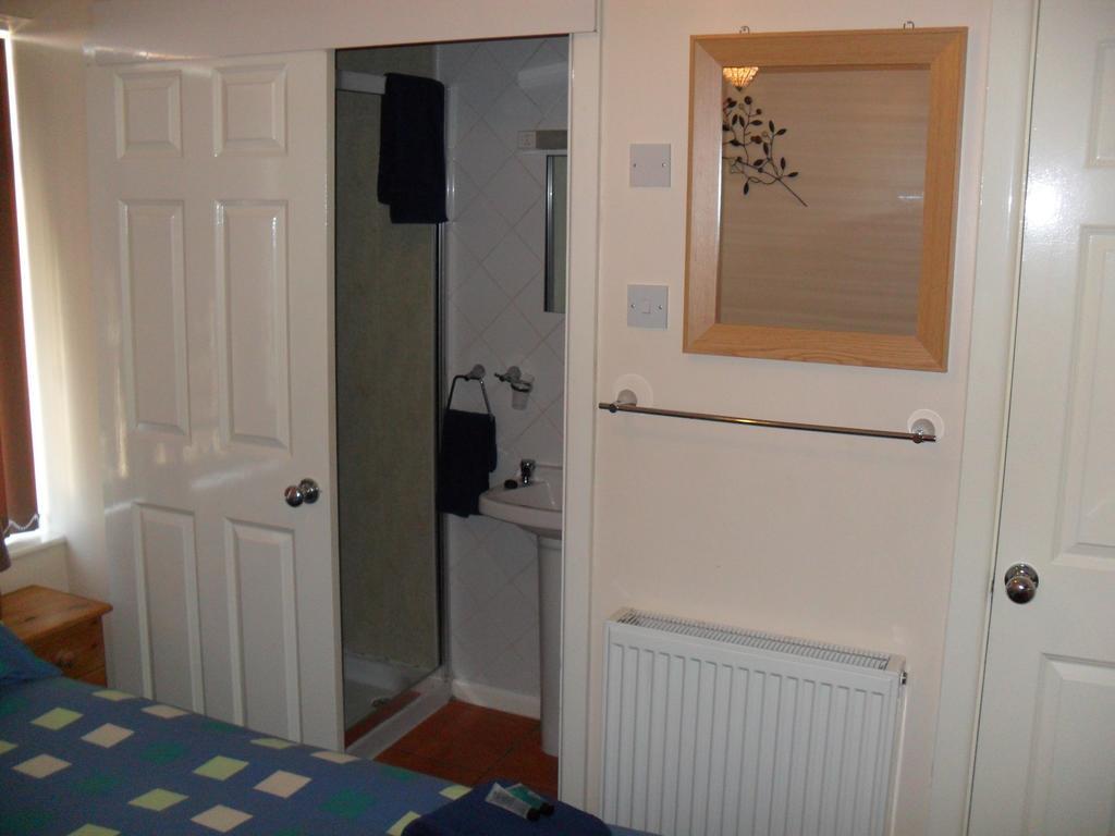 Charlotte Guest House Weymouth Pokoj fotografie